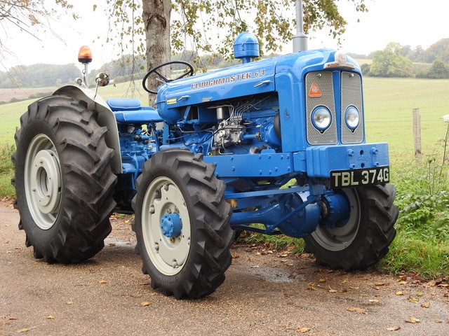 Cheffins vintage sale tractor